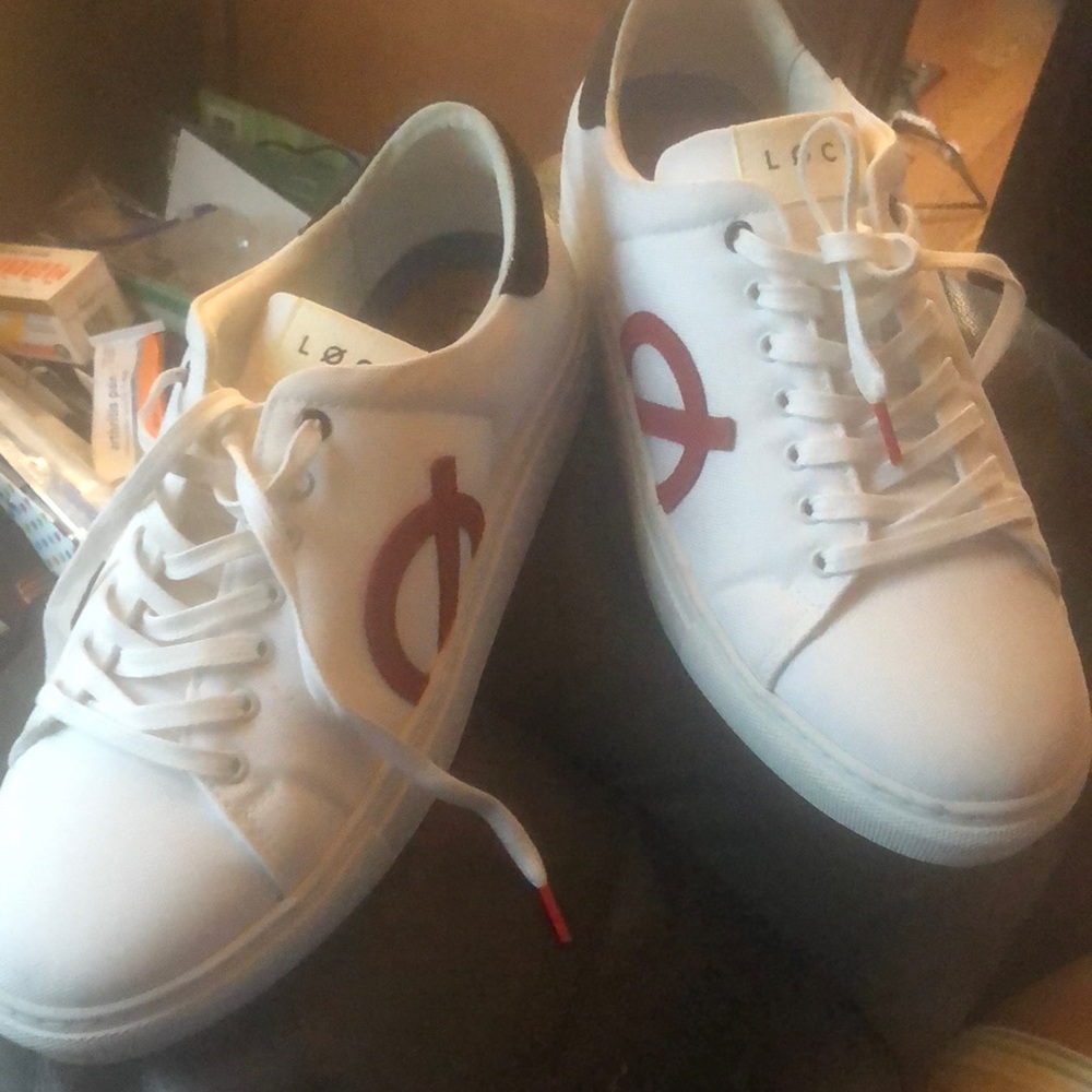 Loci sneakers worn once